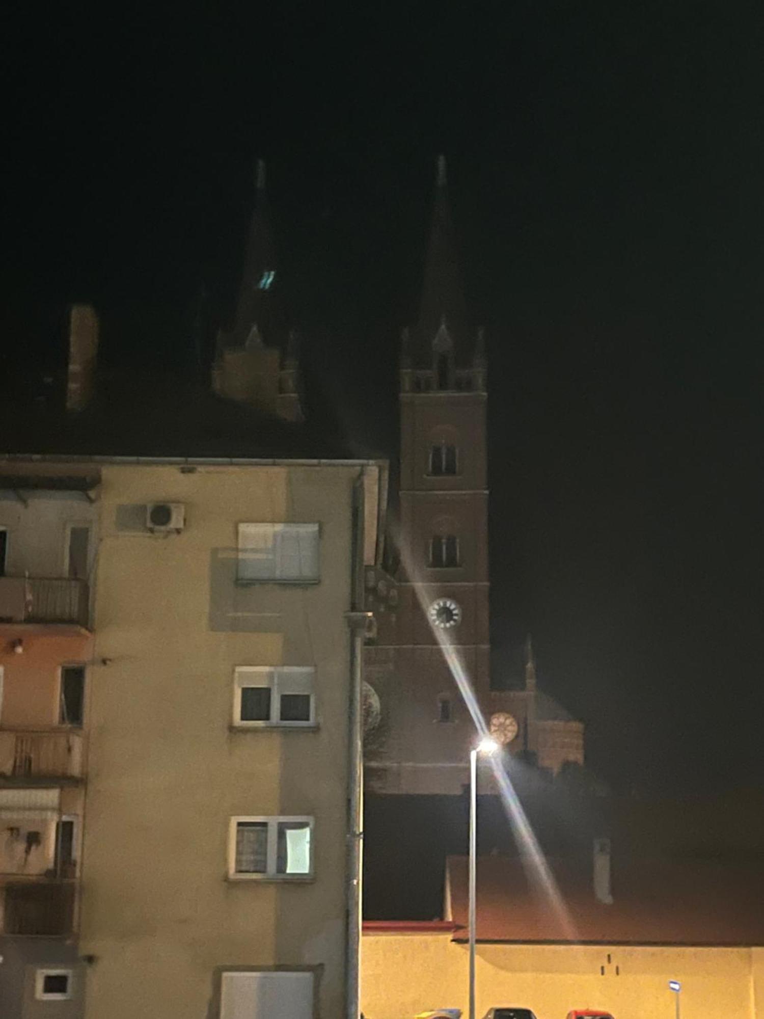 Appartamento For5 Ðakovo Esterno foto