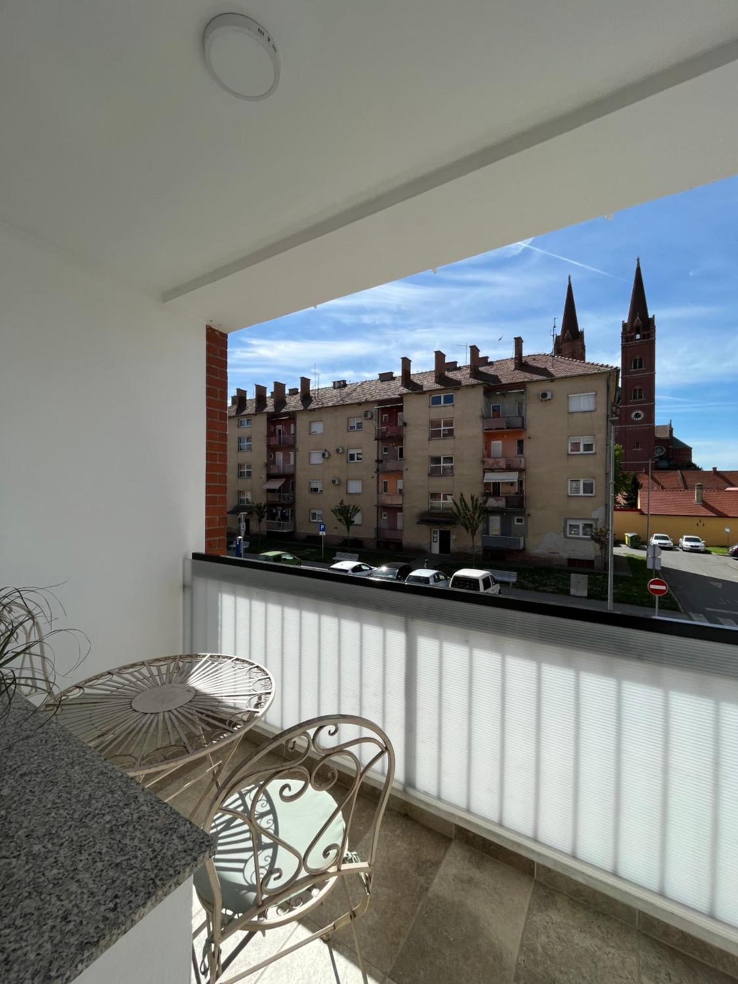 Appartamento For5 Ðakovo Esterno foto